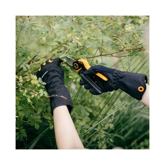 Rukavice pro péči o keře Fiskars – vel. 10 (1071153)