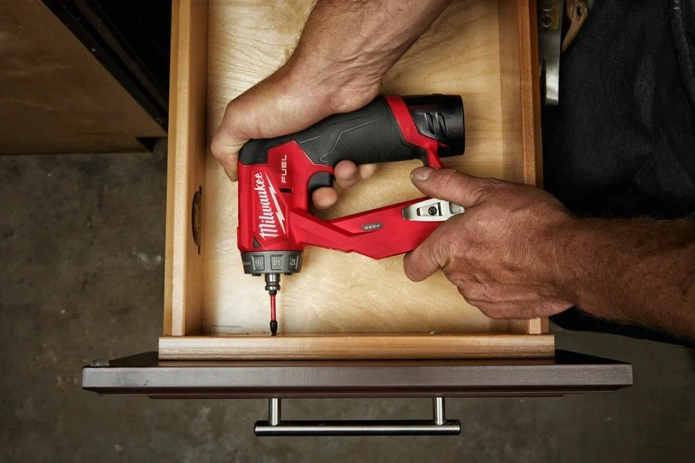 MILWAUKEE M12 FUEL™ Aku vrtačka bez příklepu