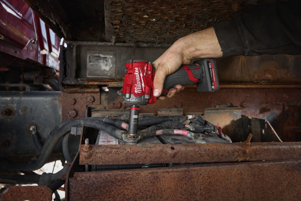 Milwaukee M12FIW38G3-502X aku rázový utahovák 3/8" 542 Nm
