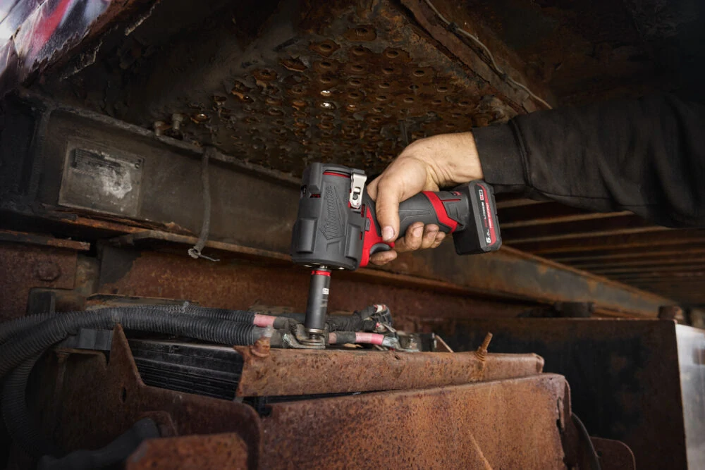 Milwaukee M12FCIWP12G3-0 FUEL™ 1/2" rázový utahovák s pojistným kolíkem