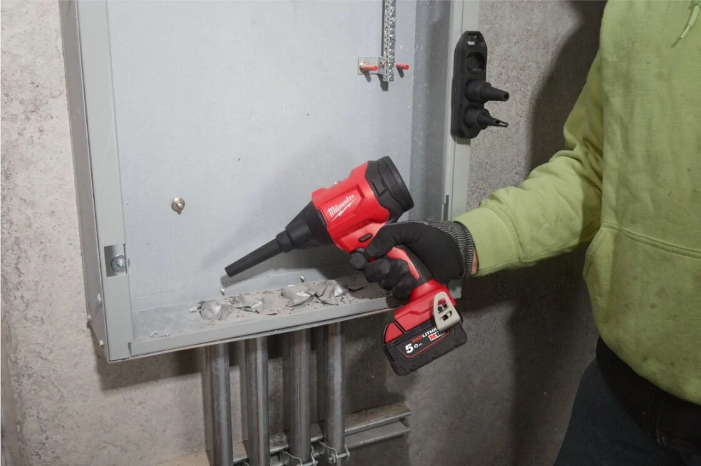 Milwaukee M18 BLHSB-0 bezuhlíkový aku fukar