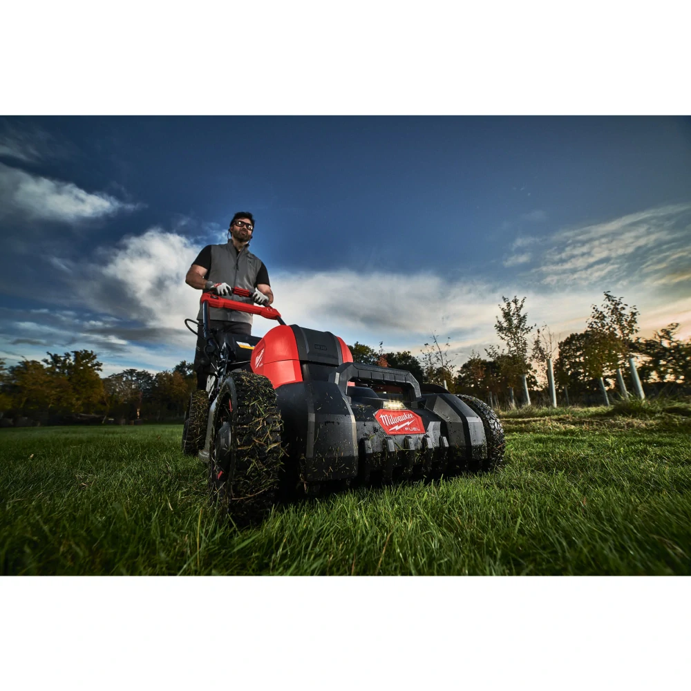 Milwaukee M18 F2LM46-802 FUEL™ aku sekačka 46 cm