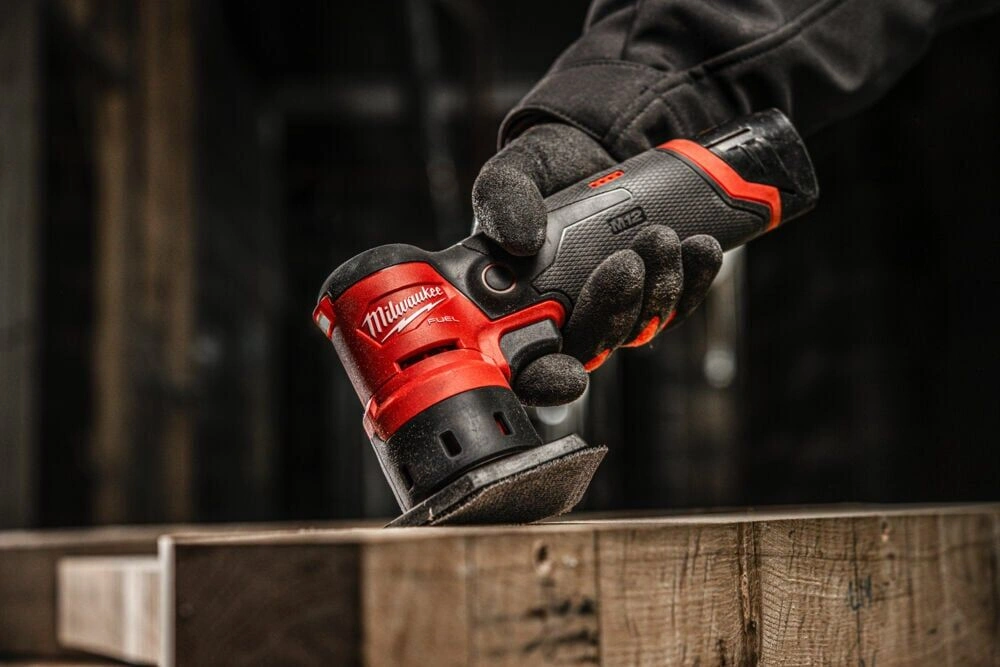 Milwaukee M12 FDSS-0B FUEL bodová bruska