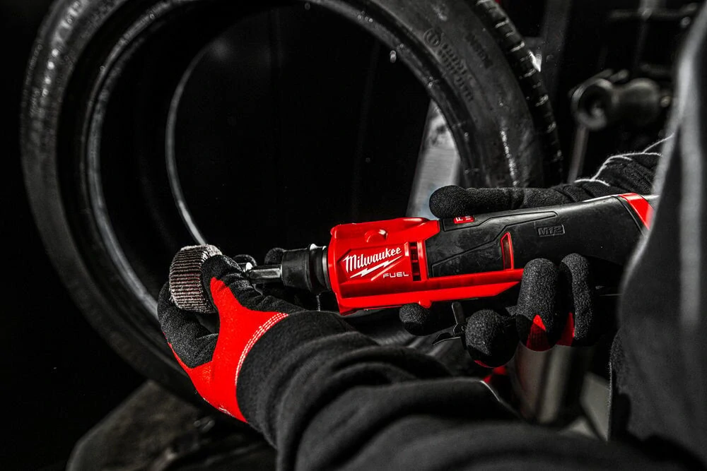 Milwaukee M12 FTB-0 FUEL bruska na pneumatiky