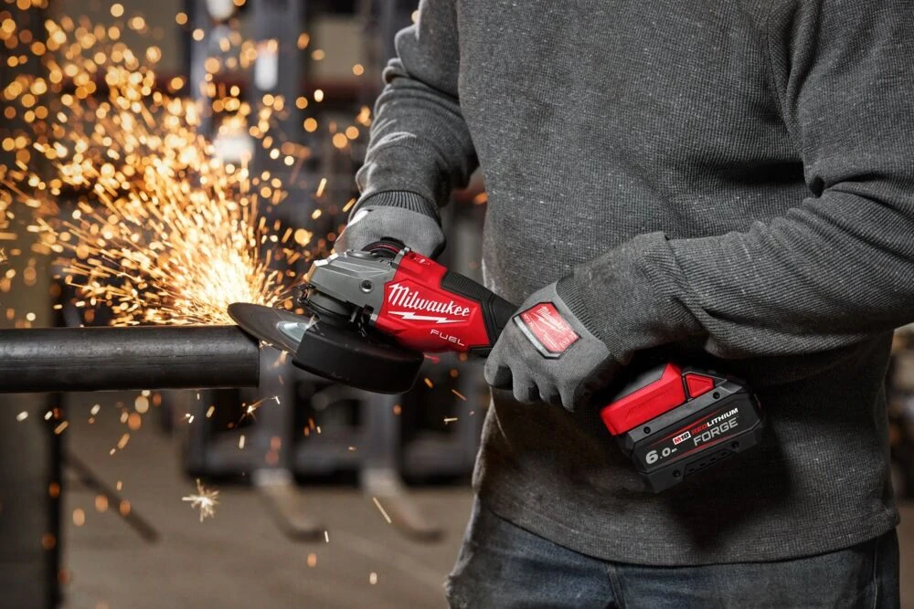 Milwaukee M18 FHSAG125XB2-0X úhlová bruska 125 mm