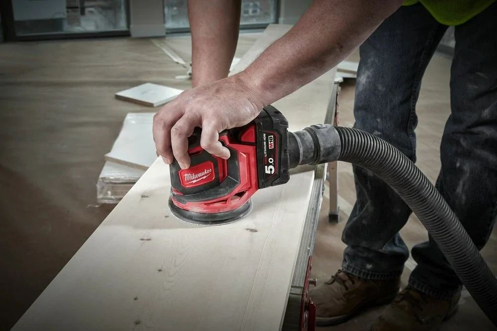 Milwaukee M18 BOS125-0 excentrická bruska 125 mm