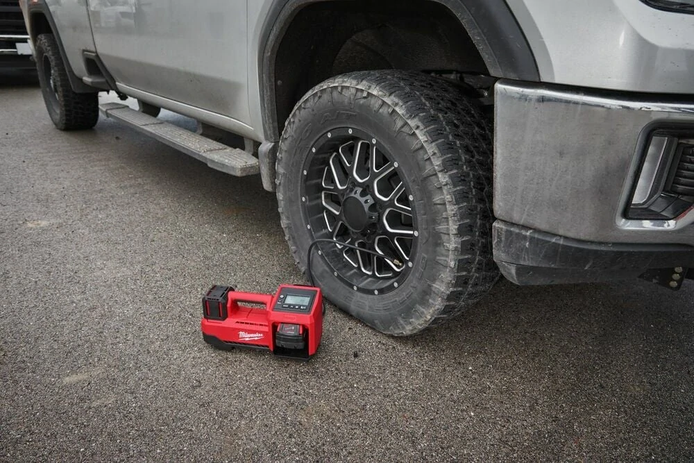 Milwaukee M18 BI-0 aku kompresor 10,3 bar