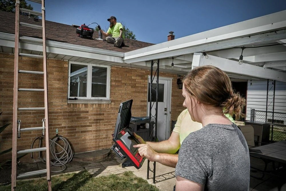 Milwaukee M18 SISH-0 řídicí jednotka