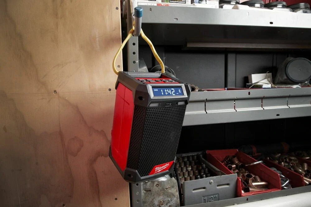 Milwaukee M12 RCDAB+-0 rádio/nabíječka DAB+