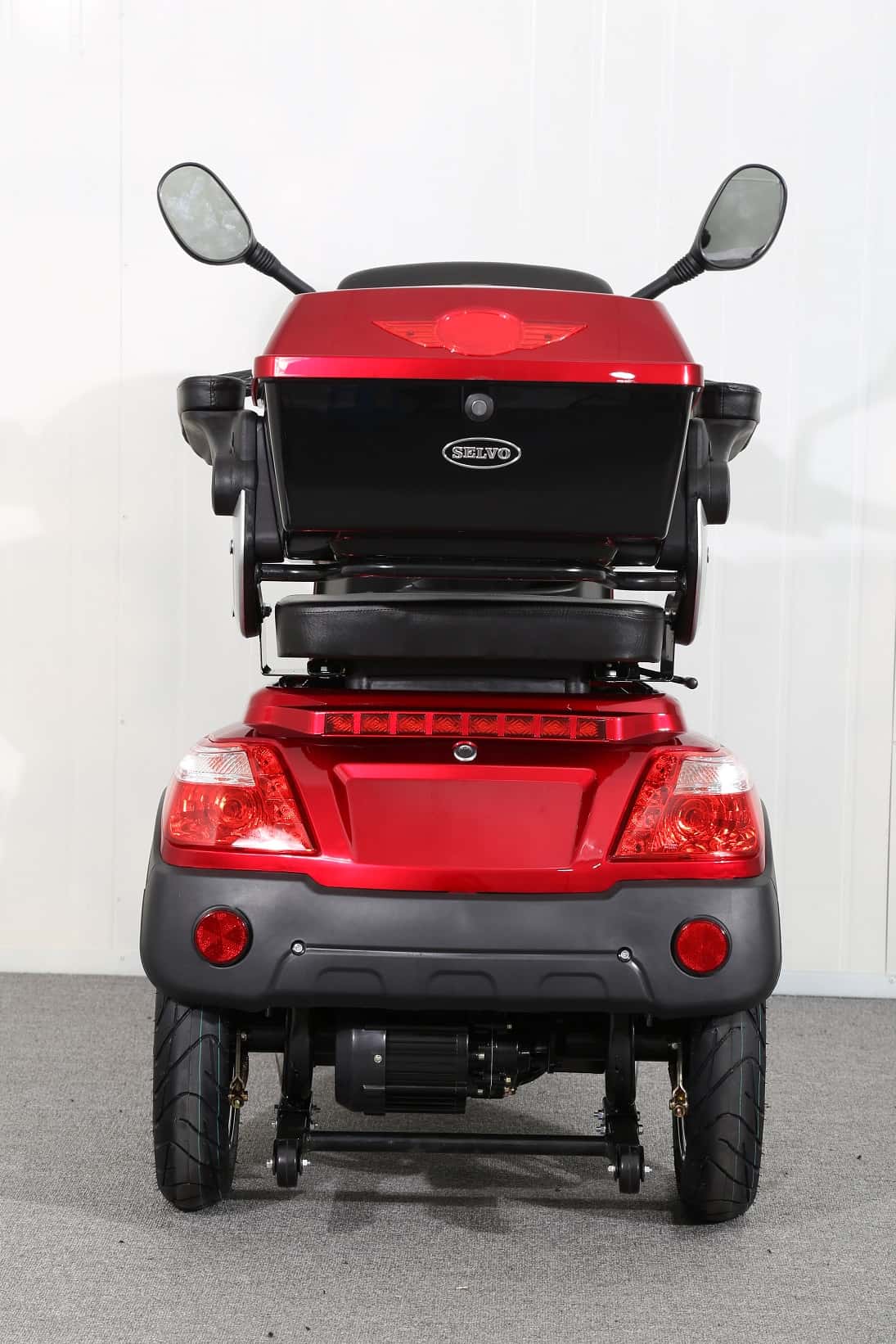 Tříkolový volnočasový elektrický vozík Selvo 31000LI