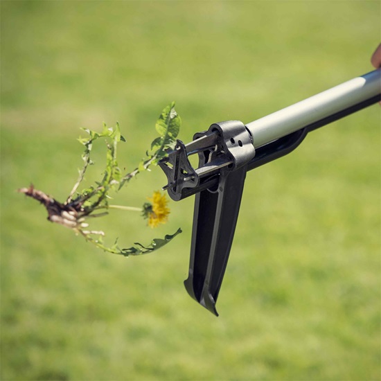 Teleskopický vytrhávač plevele Fiskars SmartFit™ (1020125)