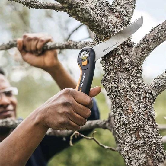 Skládací pila Fiskars Plus SW68 (1067552)