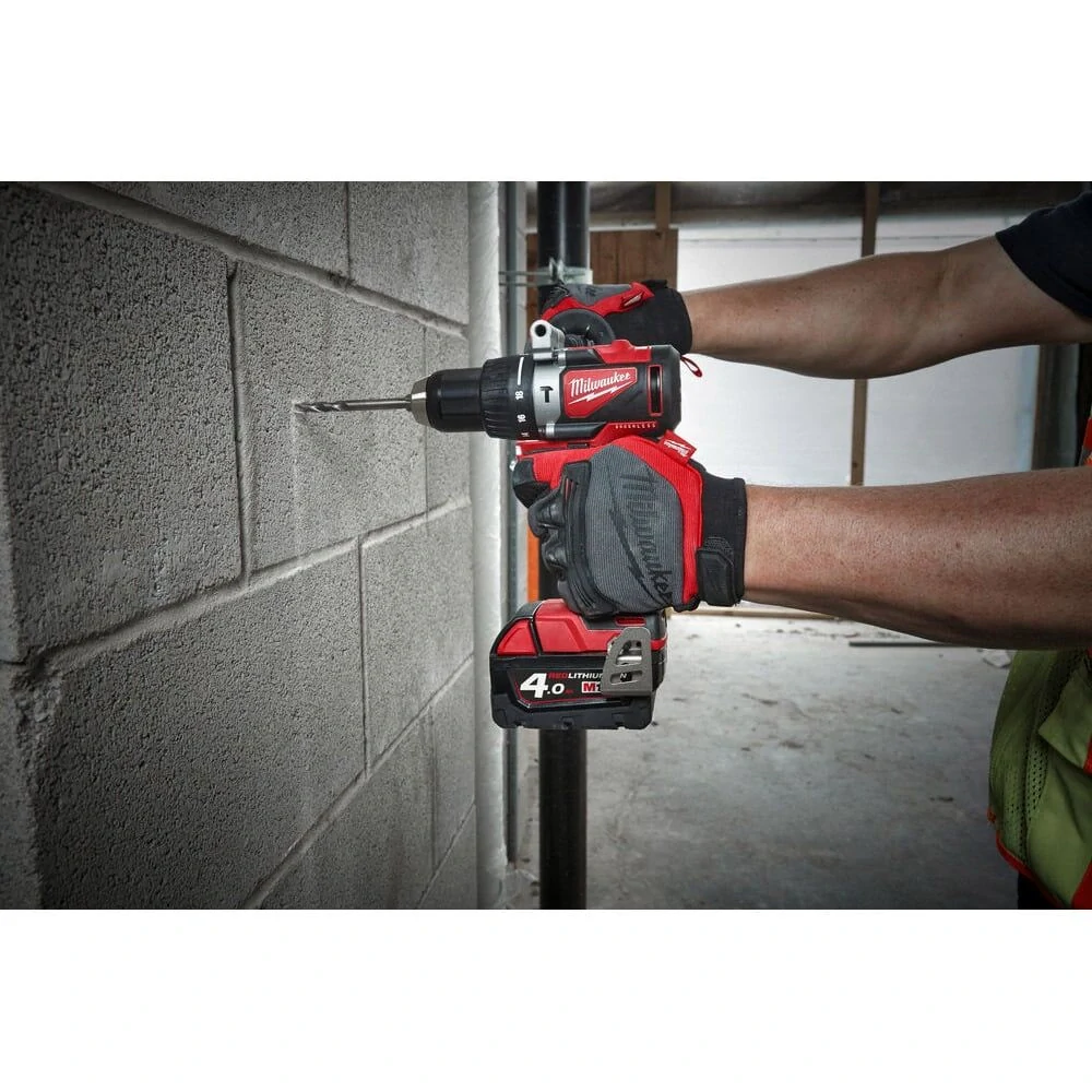 Milwaukee M18 BLPD2-402C příklepová vrtačka 82 Nm