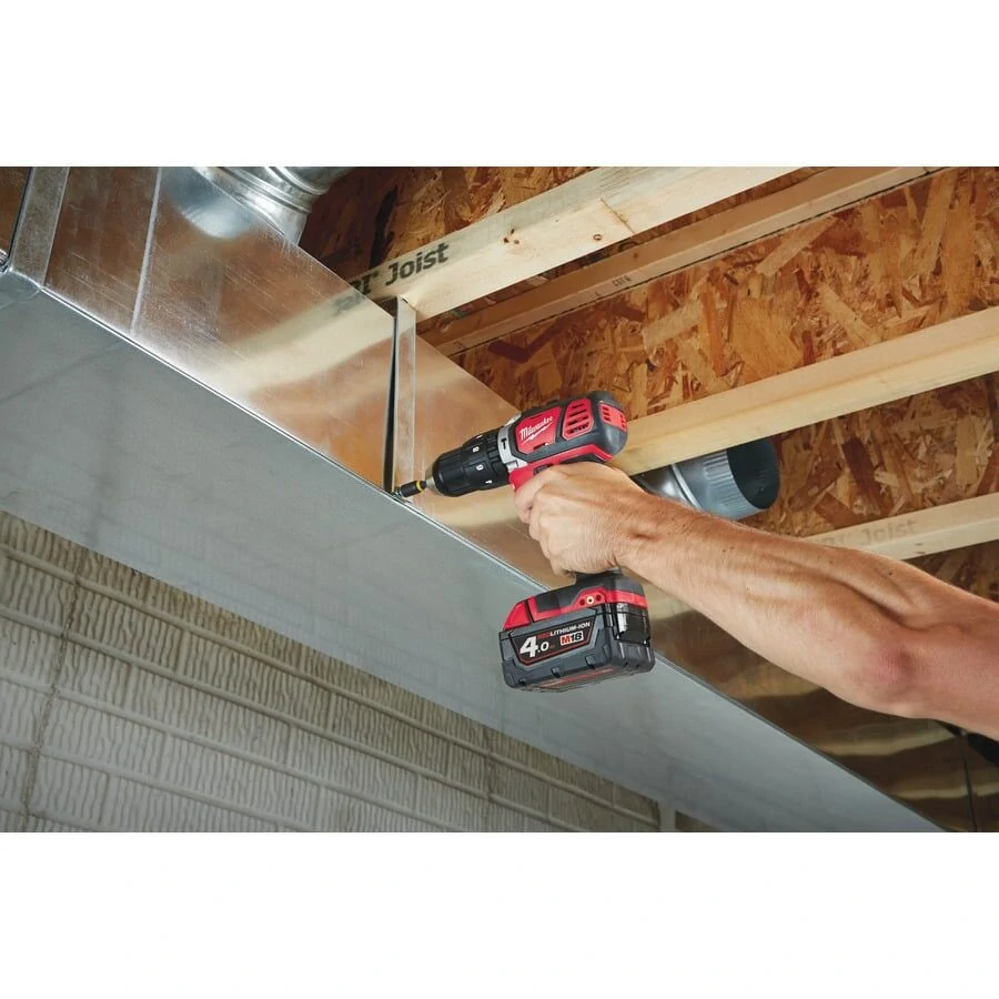 Milwaukee M18 BPD-402C kompaktní příklepová vrtačka M18™