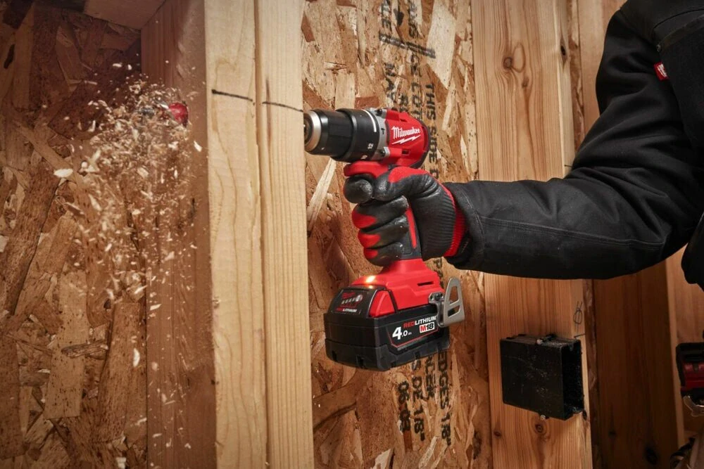 Milwaukee M18 BLPDRC-402C aku příklepová vrtačka 61 Nm
