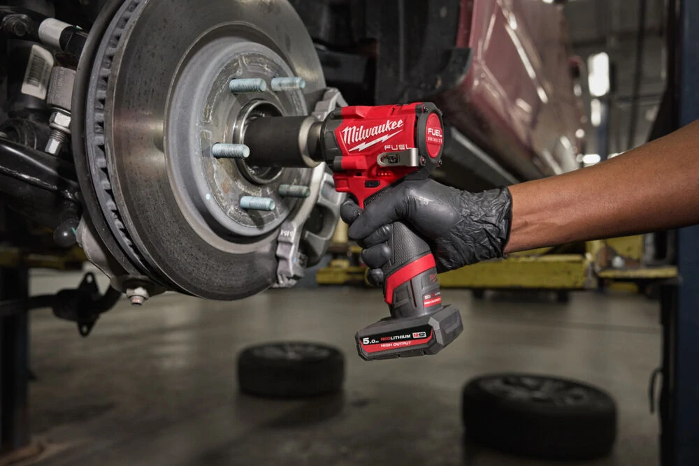 Milwaukee M12FCIWF38G3-0 aku rázový utahovák 3/8" FUEL