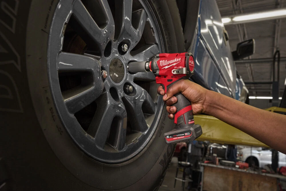 Milwaukee M12FIW38G3-502X aku rázový utahovák 3/8" 542 Nm