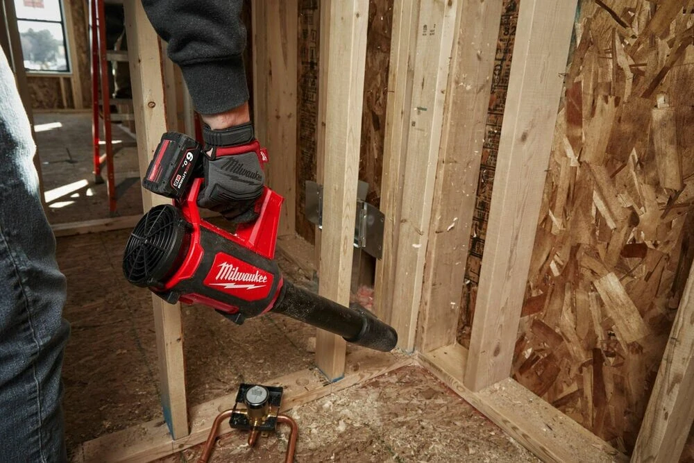 Milwaukee M12 BBL-0 fukar 4,81 m³/min bez aku