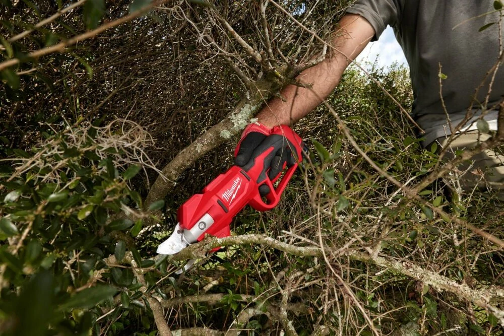 Milwaukee M12 BLPRS-0 zahradní nůžky 32 mm