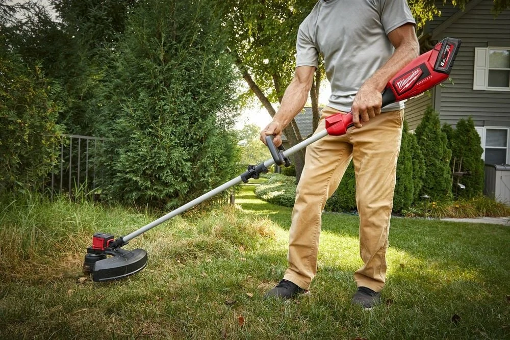 Milwaukee M18 BLLT-0 bezuhlíkový aku vyžínač