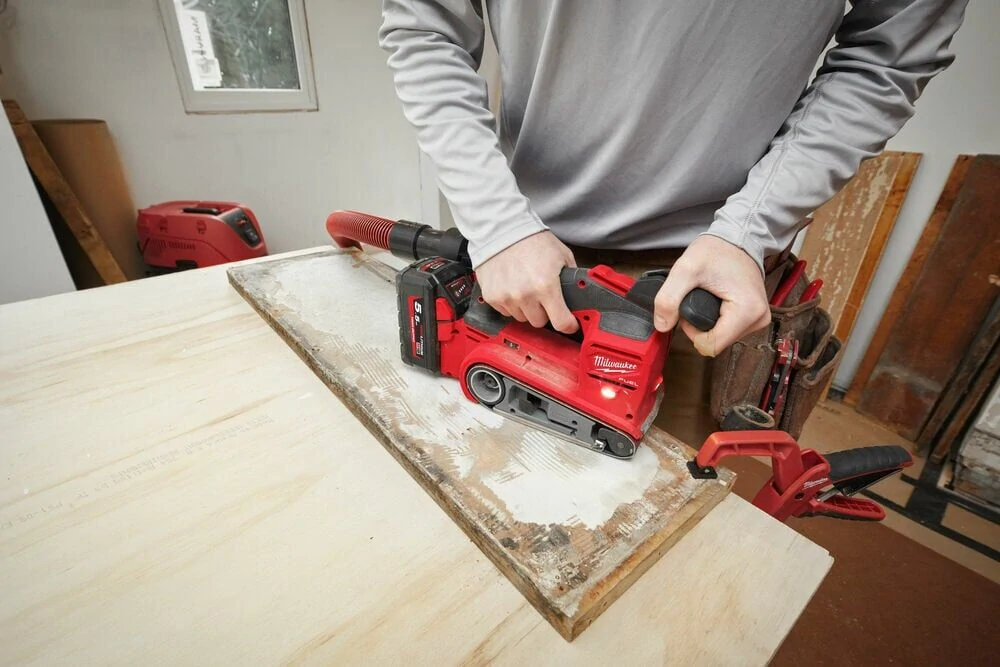 Milwaukee M18 FBTS75-0 pásová bruska 75 × 457 mm
