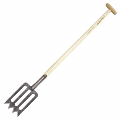 Rýč odlehčený zubatý KRUMPHOLZ, jasanová násada -T 115cm (1381)