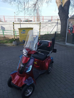 Větrný štít pro skútr Selvo 3500, 31000 a 41000 (A40738)