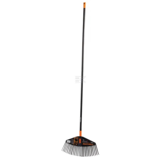 Plastové hrábě Fiskars Solid L 520 mm s násadou 1750 mm (KP-1003465)