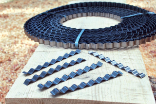 Kovová spona proti praskání dřeva 50m (IT-78002)